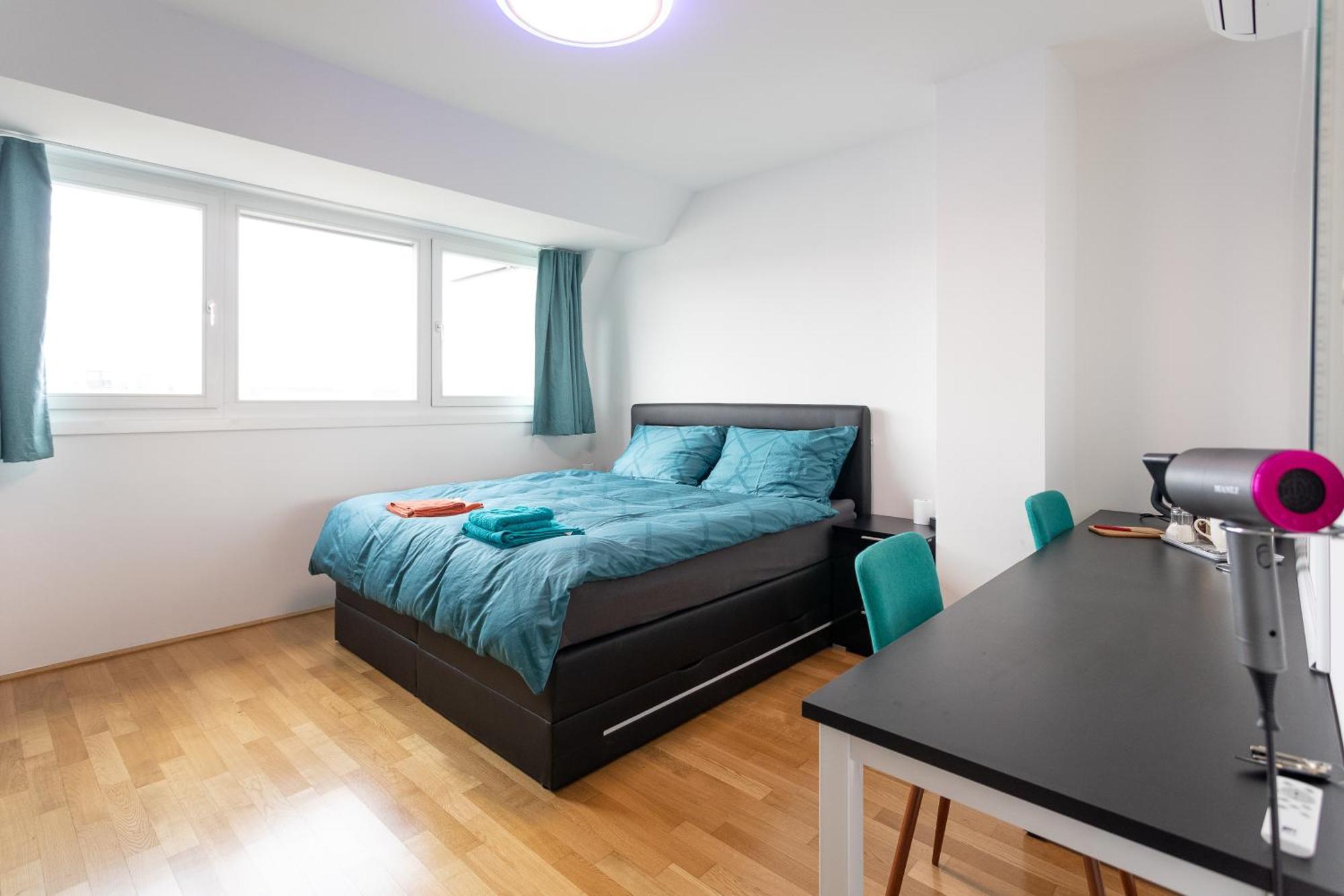 Private Room With Ac- Microwave, Personal Fridge & Metro Access - 7 Min To Center 维也纳 外观 照片